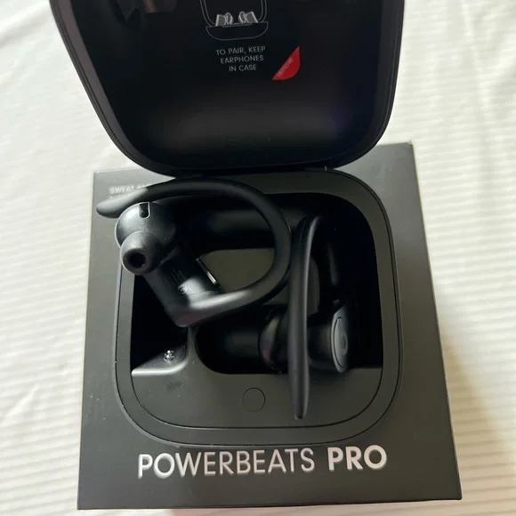 Powerbeats Pro by Beats - Picture 3 of 3